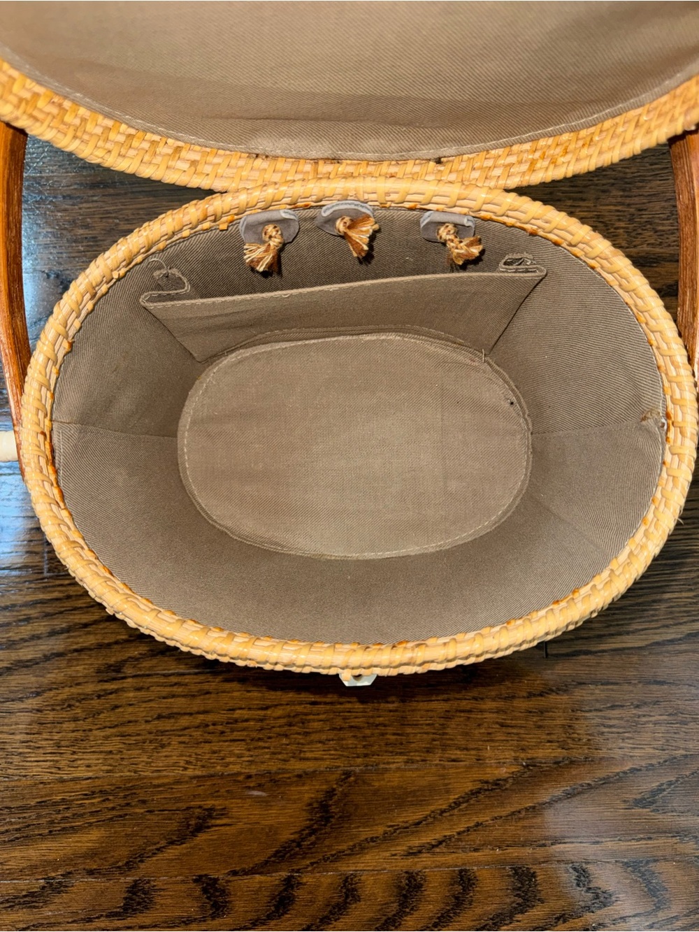 Nantucket Style Basket Handbag - Picture 4 of 6